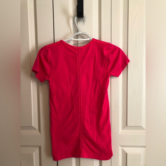 ❄️(3/25) MPG T-Shirt - Picture 2 of 3